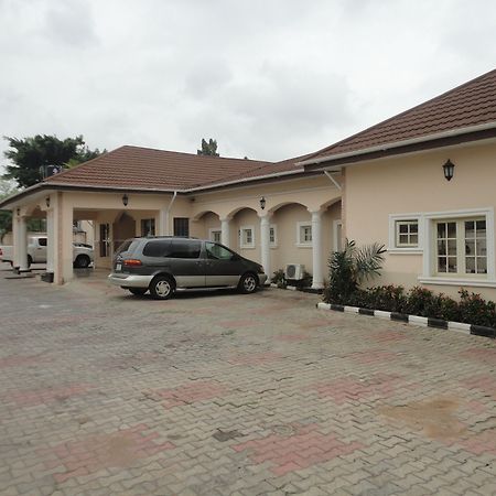 Sdm Tavern And Suites Ibadan Luaran gambar